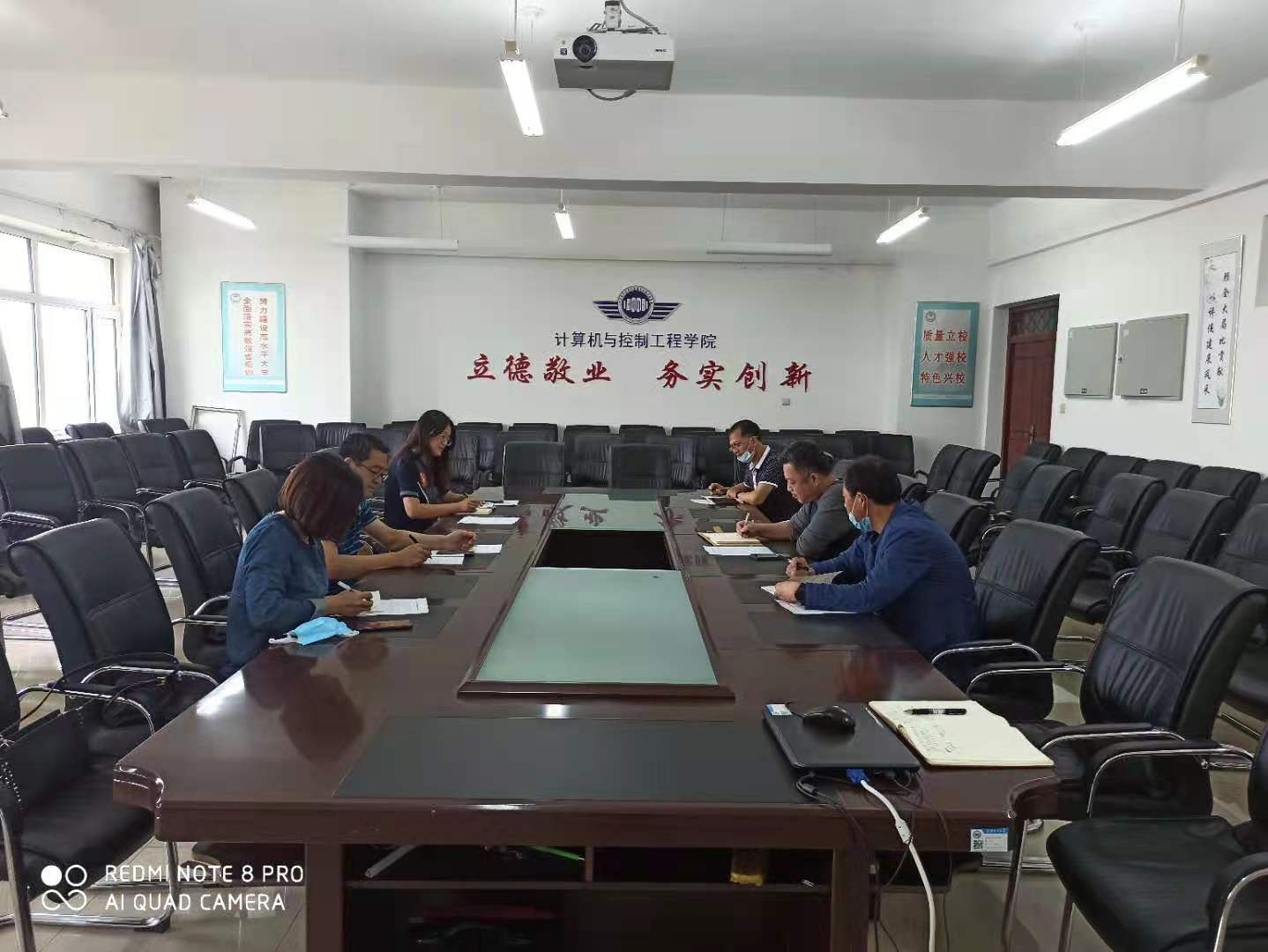 说明: C:\Users\hello-y\Desktop\c8d94af63e5719c8638097709049841.jpg