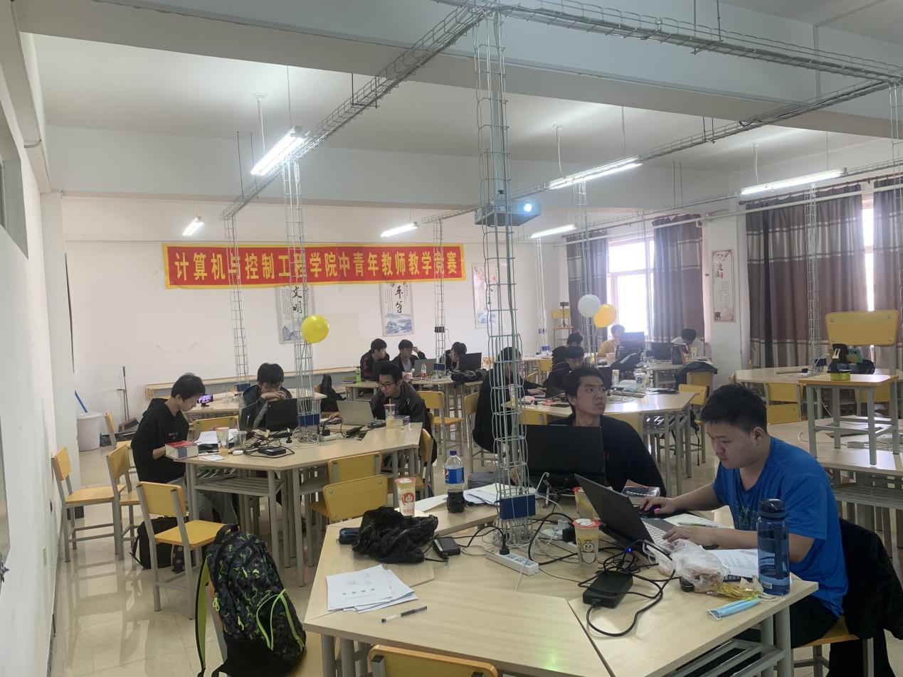 E25FEF2FBD33A598CD9A59D318E3768A