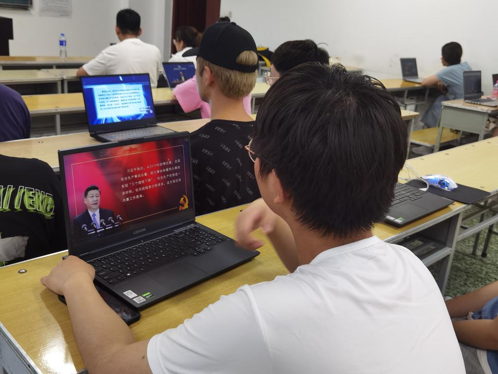 da54e07a504a1615177f9d53c811ce68_